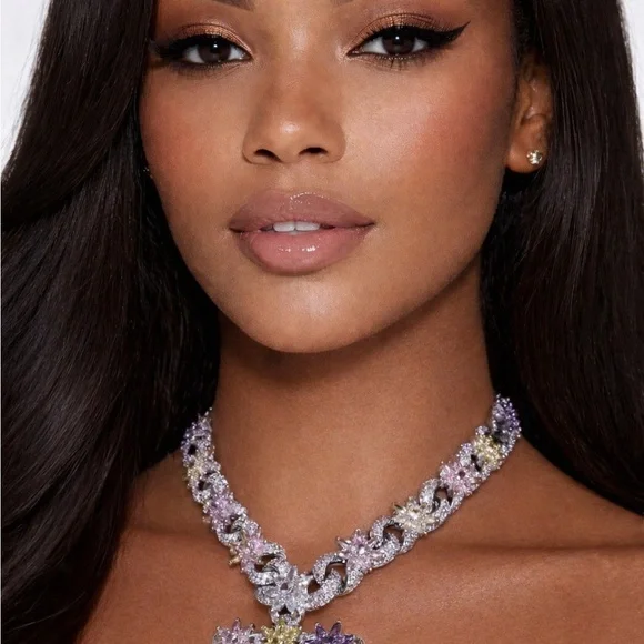 Elegant Purple and Silver Necklace 18inch - Picture 3 of 9